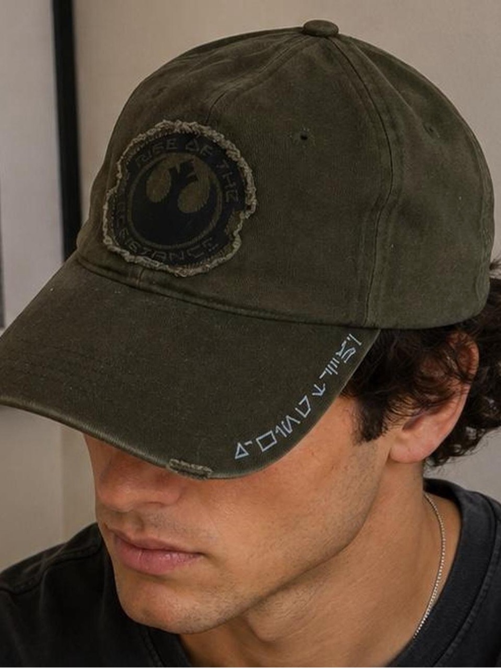 Star Wars Galaxy’s Edge Resistance Distressed Baseball Cap 57–59 cm